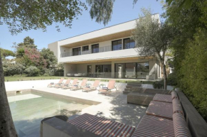 Cascais Contemporary Villa by Cadenzalux